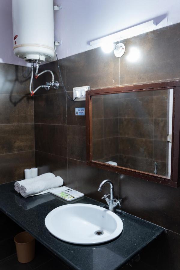 The Conifer Hotel Manali  Luaran gambar