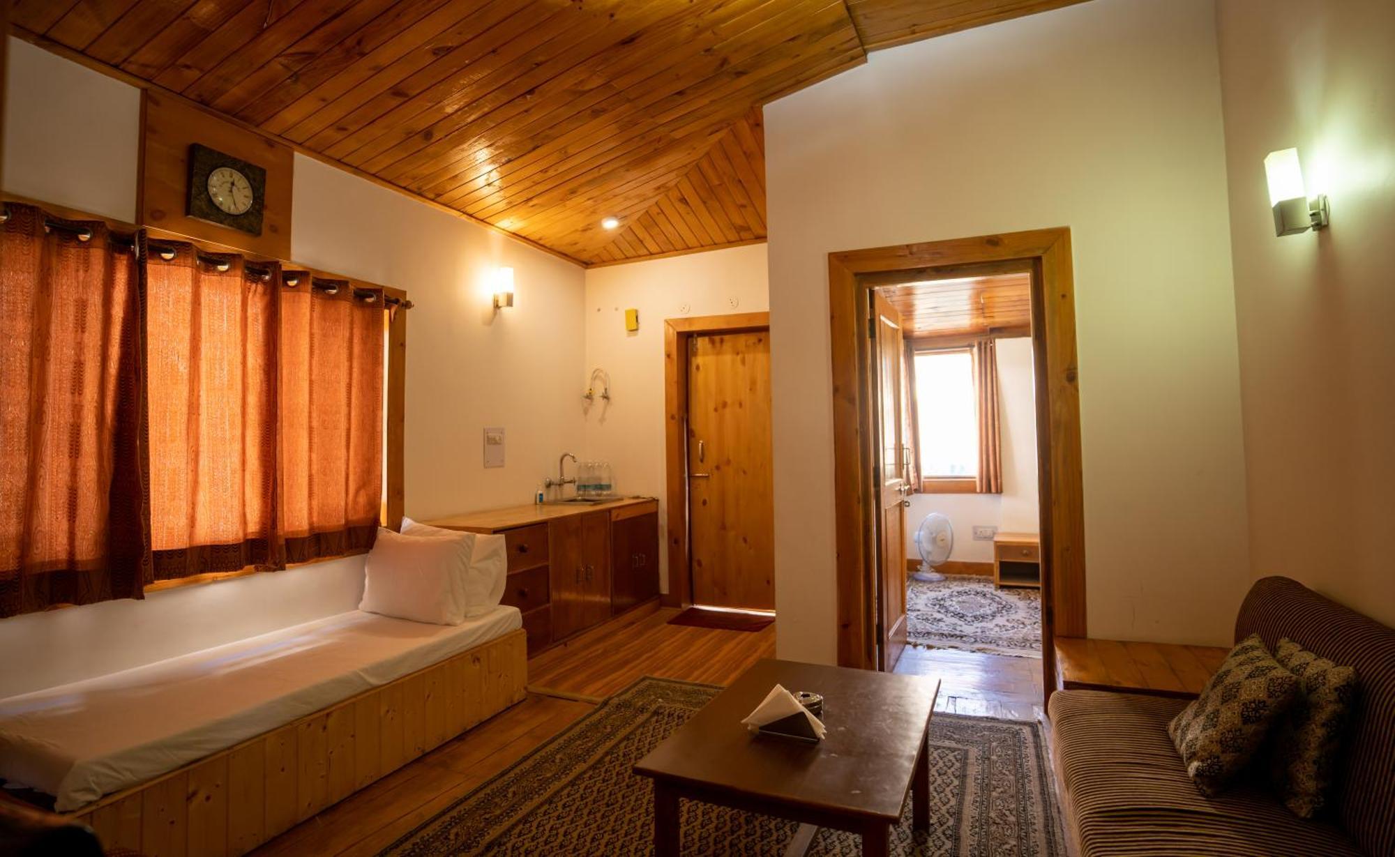 The Conifer Hotel Manali  Luaran gambar