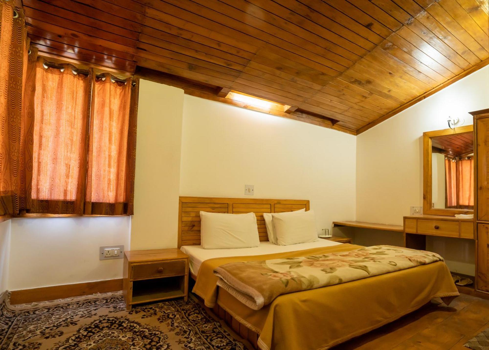 The Conifer Hotel Manali  Luaran gambar