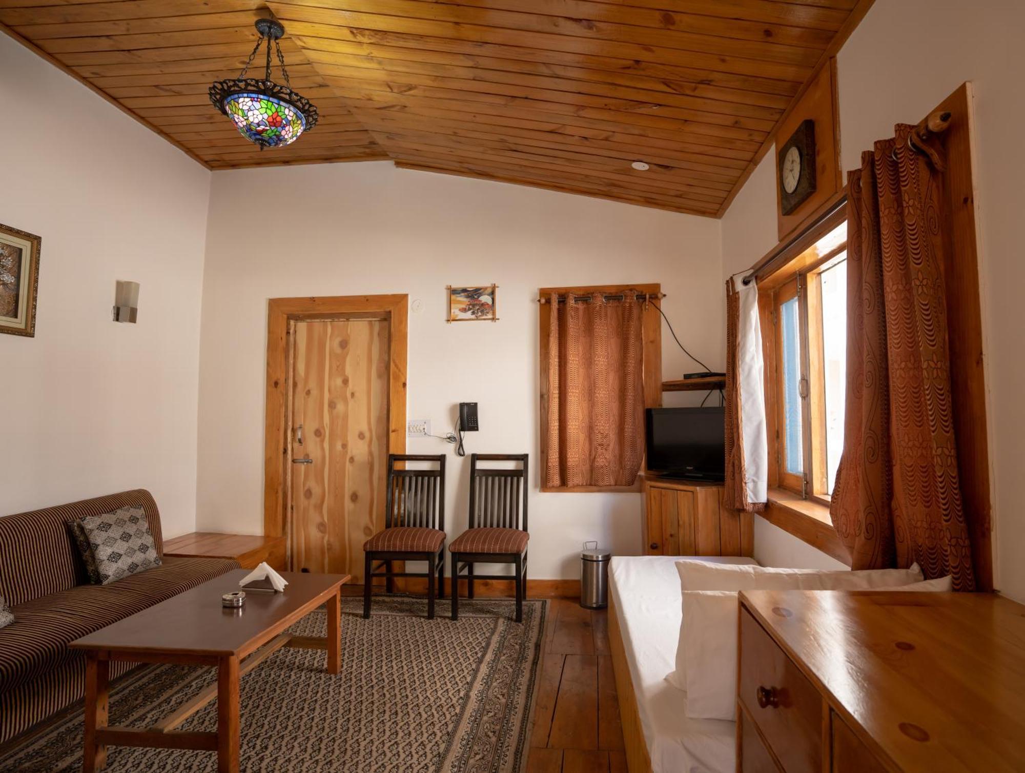 The Conifer Hotel Manali  Luaran gambar